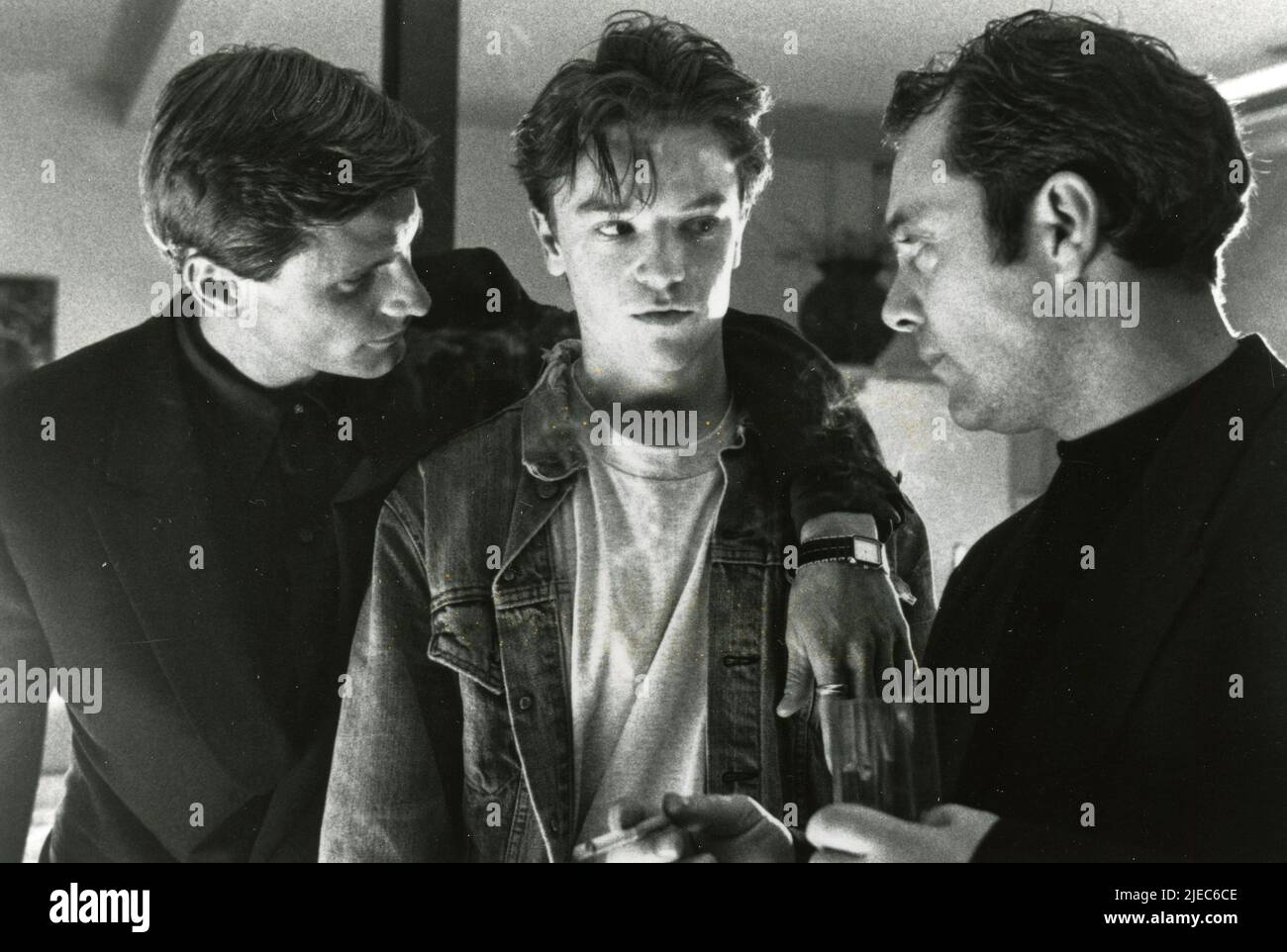 Los actores Viggo Mortensen y Craig Kelly en la película The Young Americans, USA 1993 Foto de stock