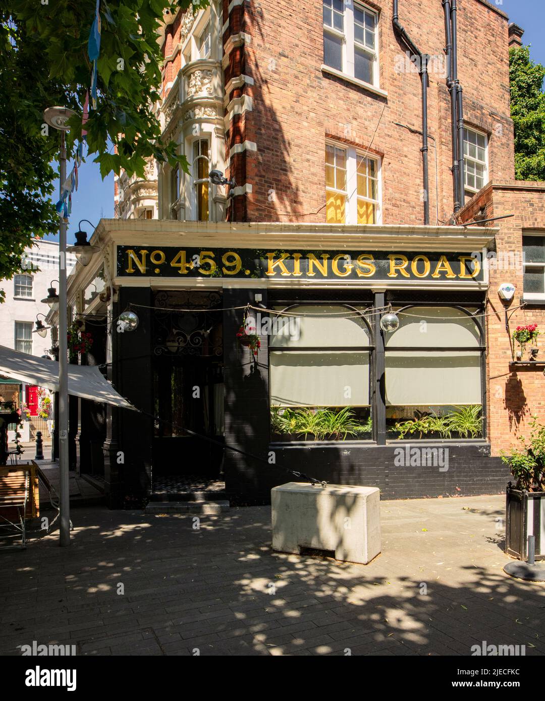 World's End pub en King's Road, Londres, Reino Unido; una calle comercial de moda asociada con 1960s Swinging London Foto de stock