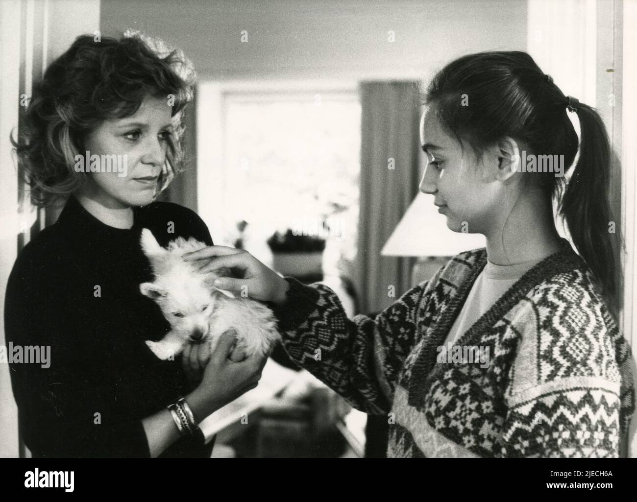 Las actrices Radost Bokel y Ulrike Kriener en la película Schuldig, Alemania 1989 Foto de stock