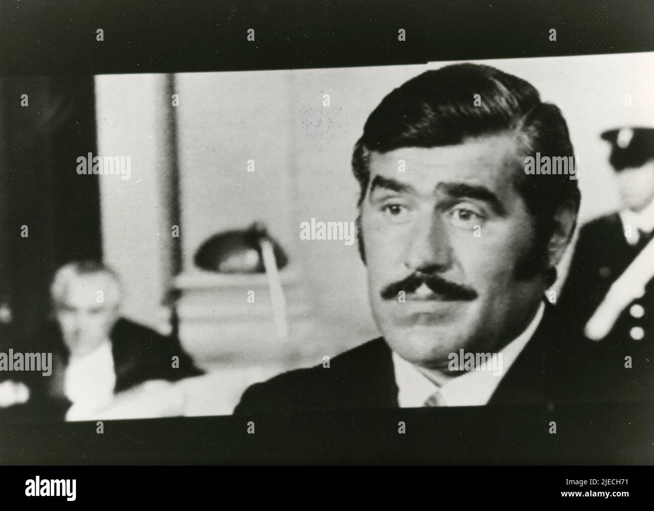 El actor alemán Mario Adorf en la película El jaquemate siciliano, Italia 1972 Foto de stock