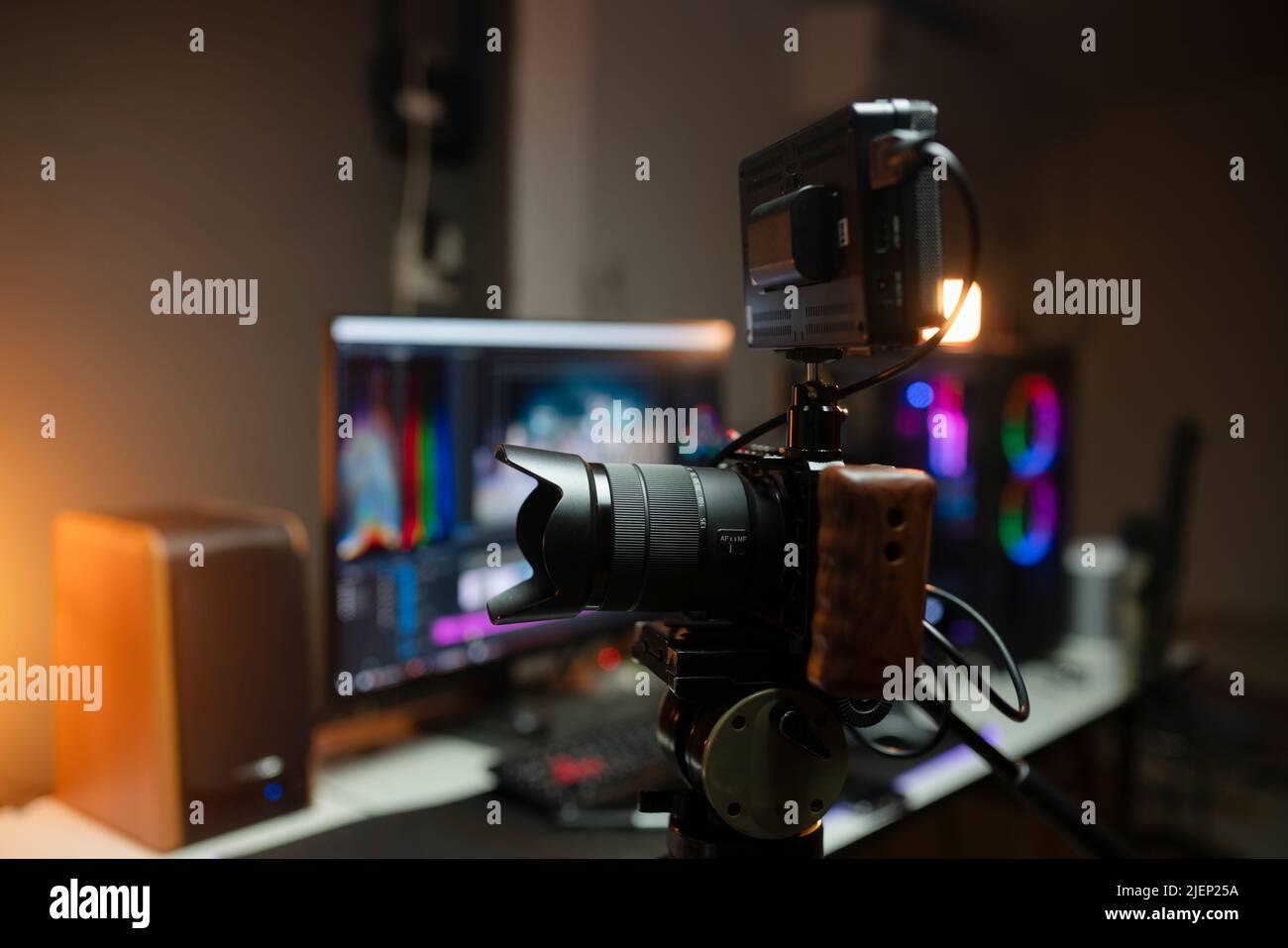 Equipo de cámara equipo de filmación de equipo para blogger contenido creador Foto de stock