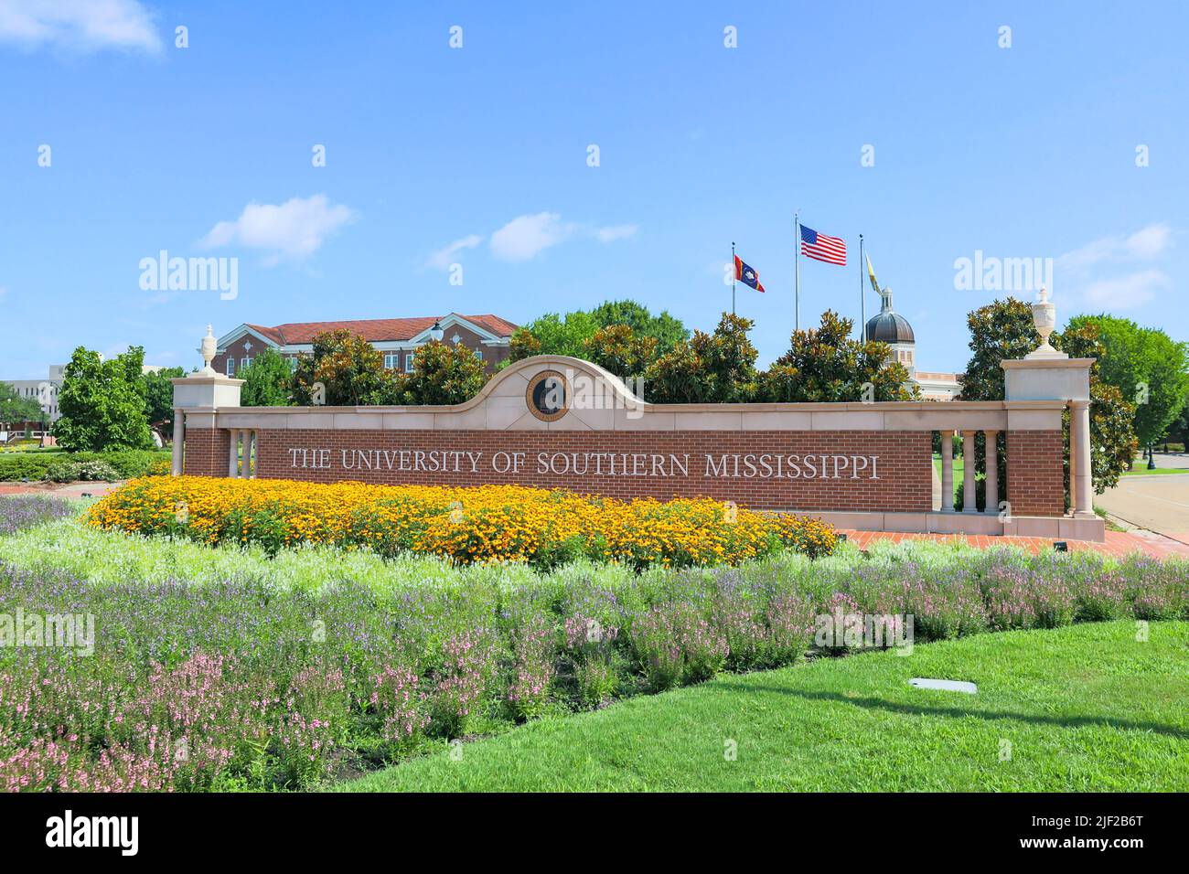 Hattiesburg, MS - 12 de junio de 2022: Señal de entrada a la Universidad del Sur de Mississippi Foto de stock