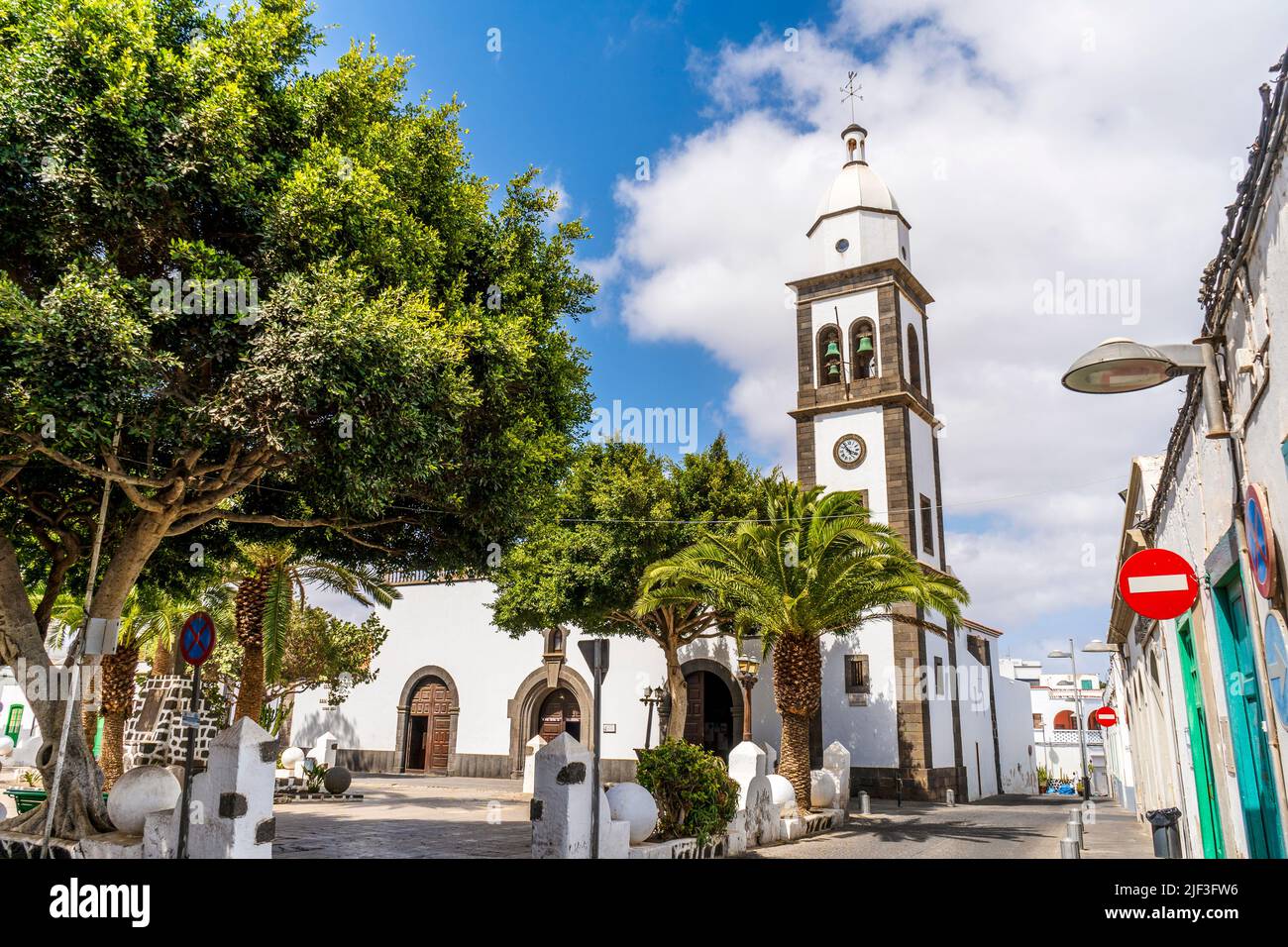 Parroquia histórica de San Gines en el centro de Arrecife, Lanzarote, Islas Canarias, España Foto de stock