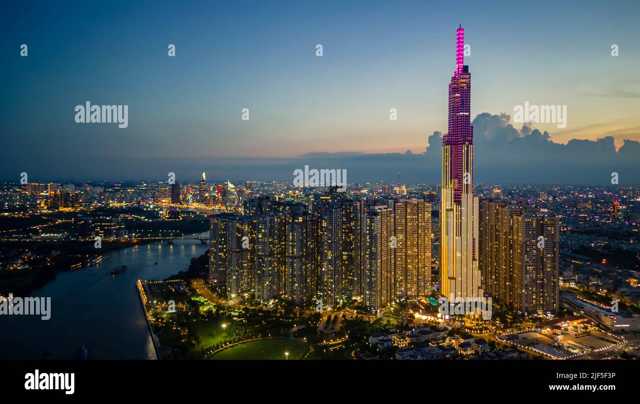14 de junio de 2022: Vista panorámica de la zona residencial Landmark, donde hay un edificio de 81 pisos, en el distrito de Binh Thanh, Ciudad Ho Chi Minh Foto de stock