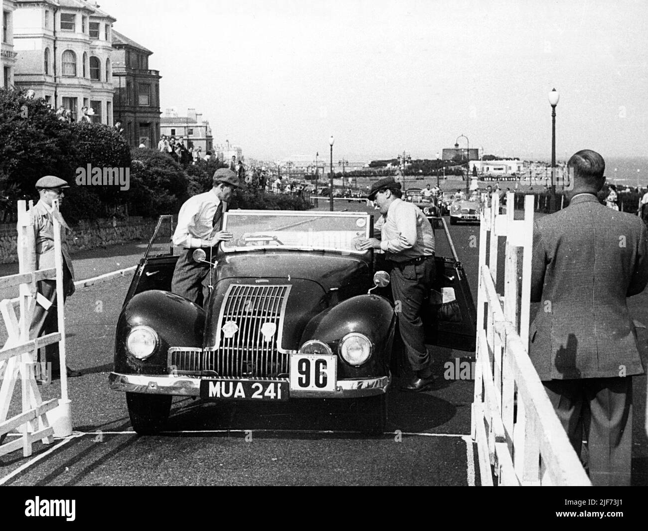 1949 Allard M1. Rally de Eastbourne 5/7/1952 Foto de stock