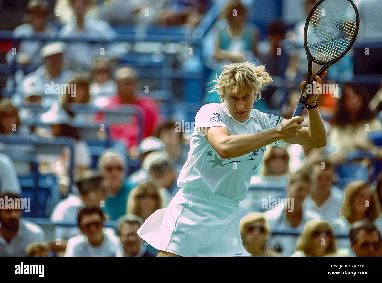 Steffi Graf (GER) compitiendo en el US Open de tenis 1988. Foto de stock