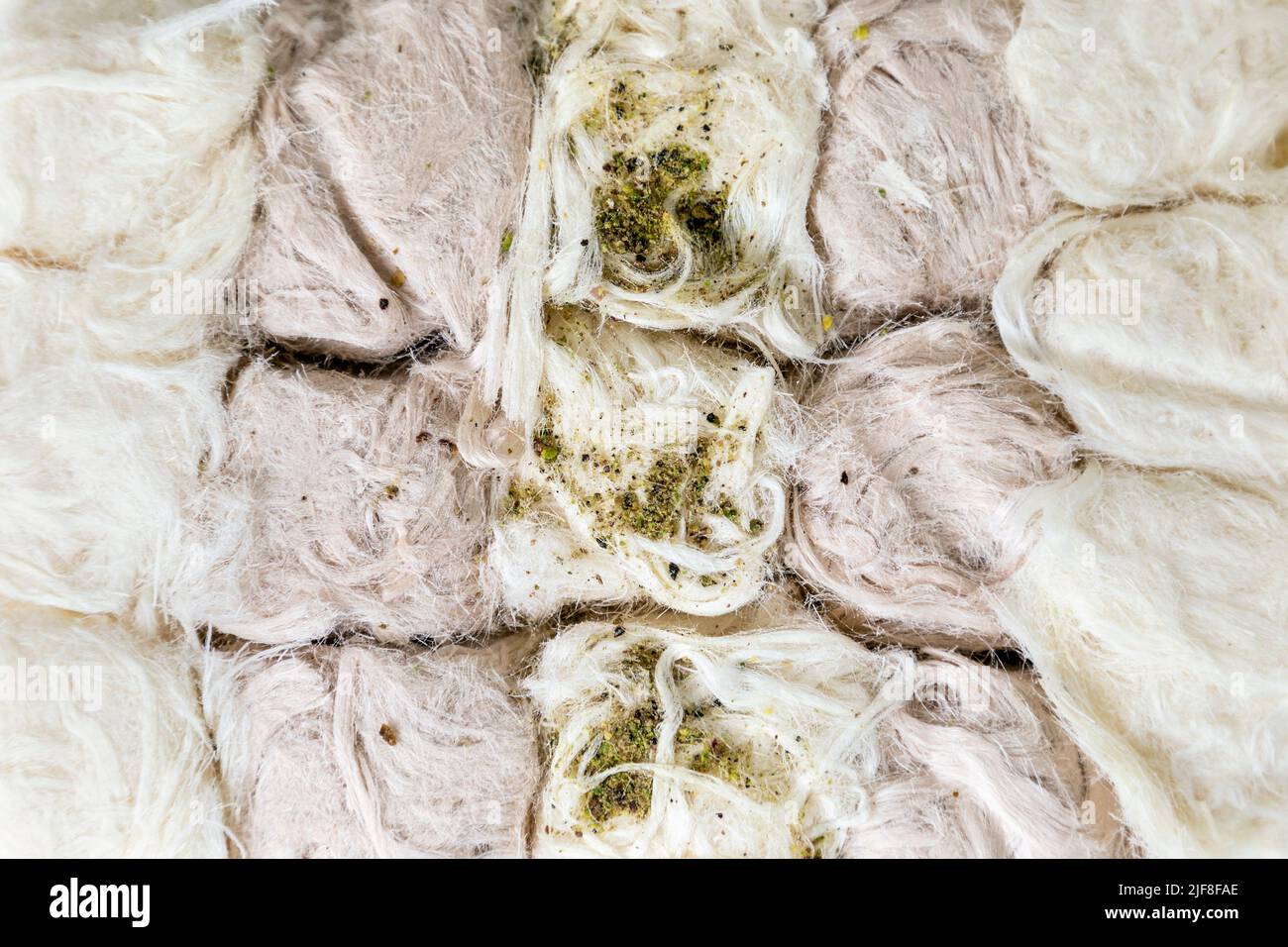 Halva de seda turca en una selección de sabores Foto de stock