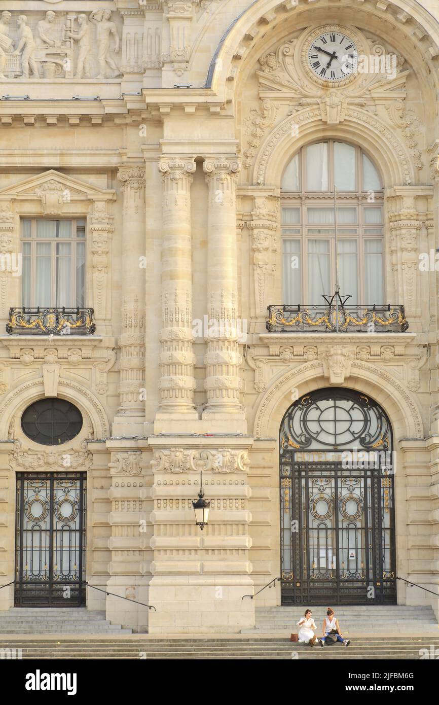 Francia, Nord, Roubaix, Grand-Place, Hôtel de Ville construido entre 1907 y 1911 por los arquitectos Ernest Thibeau y Victor Laloux Foto de stock