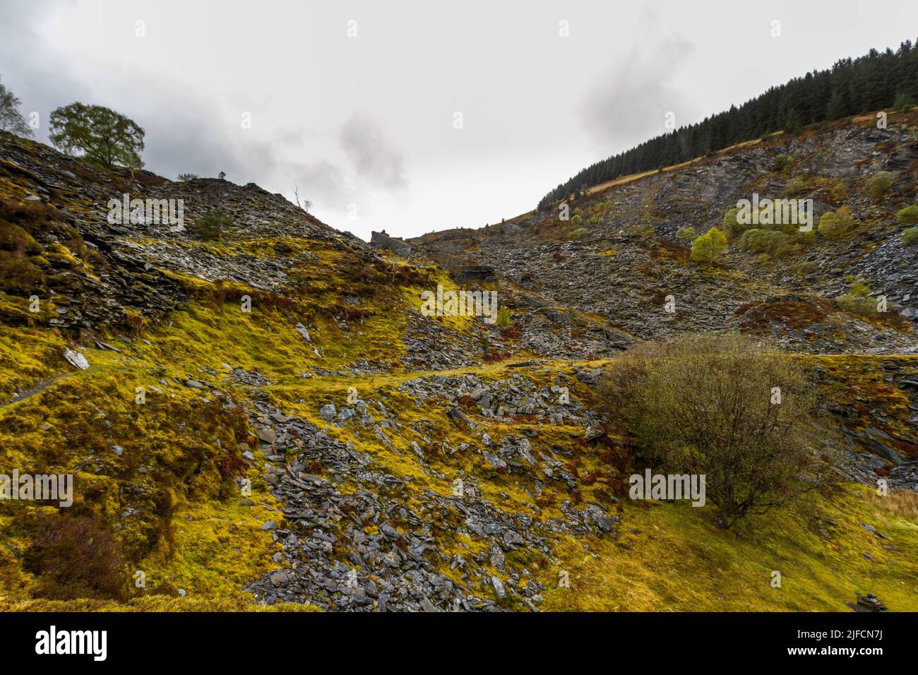 Penmachno Slate Quarry en Snowdonia, Gales del Norte, paisaje del Reino Unido. Foto de stock