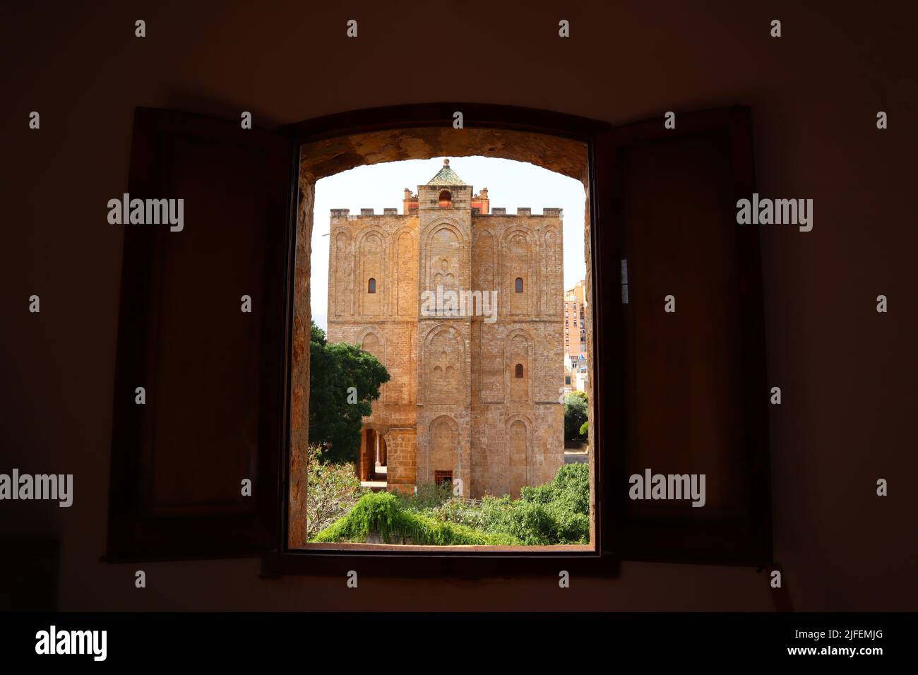 Palermo, Sicilia (Italia) Palacio del Zisa, Castillo de arquitectura