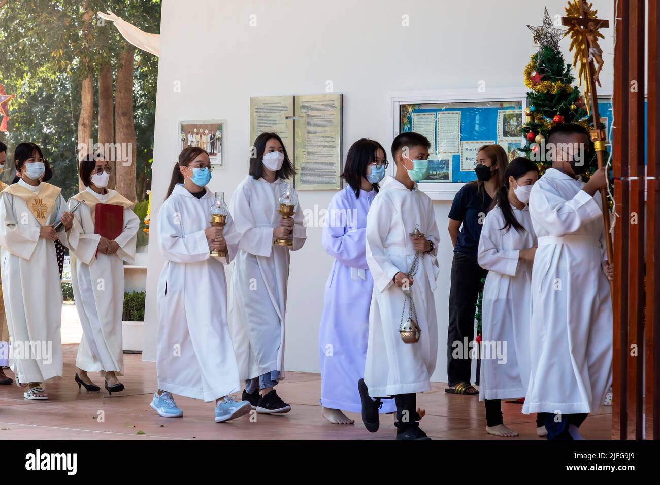 Misa de Navidad en la Iglesia de la Asunción, Banglamung Siam Country Club, Pattaya, Chonburi, Tailandia Foto de stock