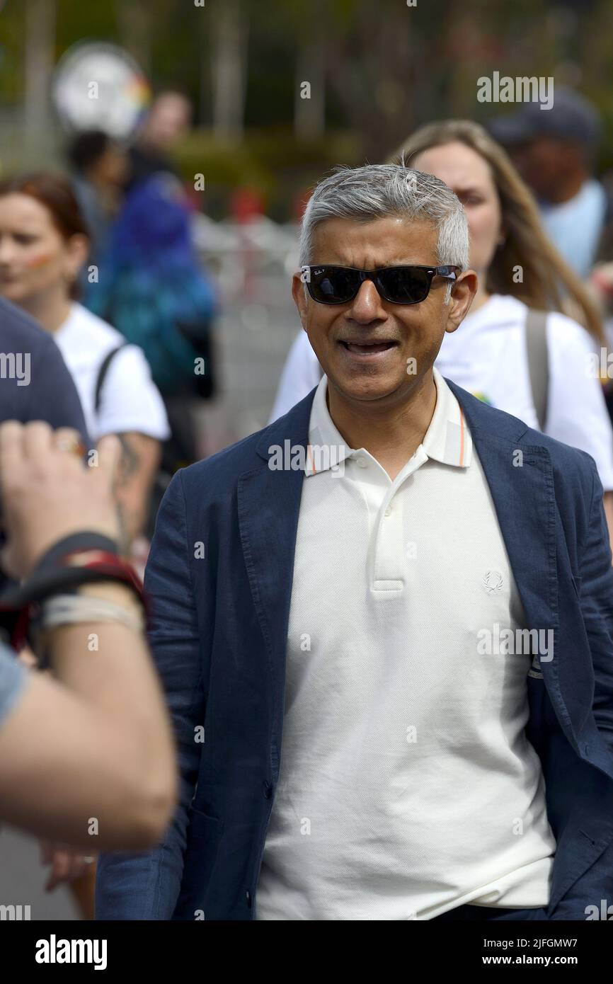 Sadiq Khan - Alcalde de Londres - en el desfile Pride en Londres, 2nd de julio de 2022 Foto de stock