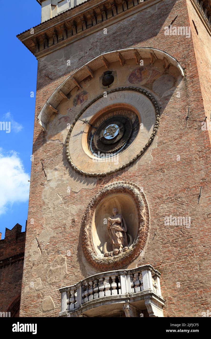 Torre del reloj, Torre dell'Orologio, Mantova, Mantua Italia Foto de stock