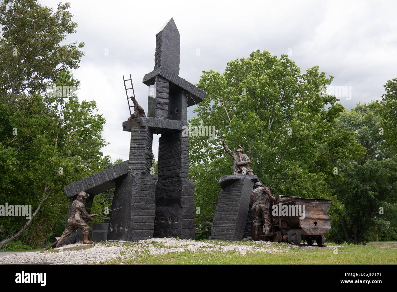 monumento para los trabajadores de la minería en kirkland lake ontario, canadá Foto de stock