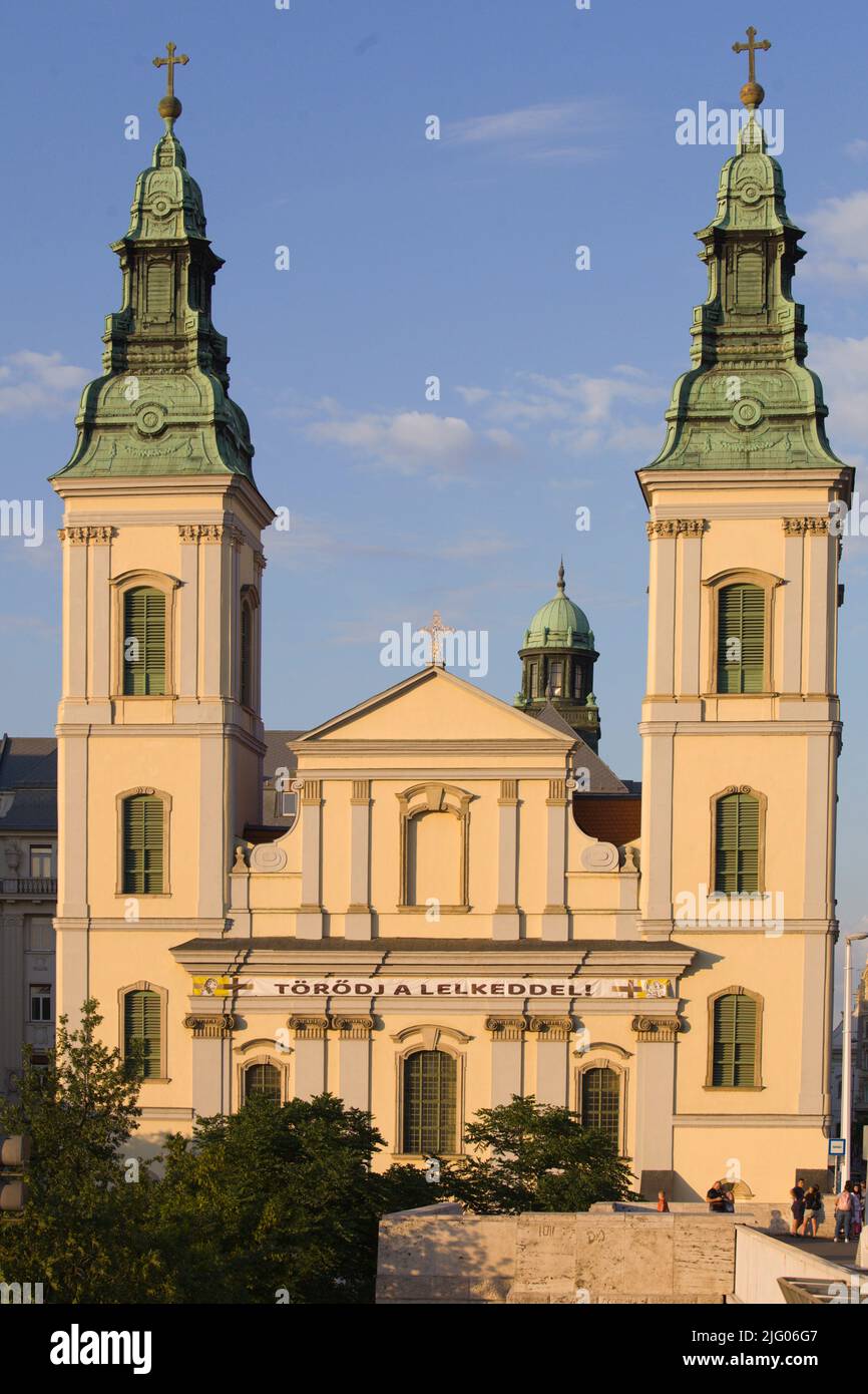 Hungría, Budapest, el interior de la iglesia parroquial de la ciudad, Foto de stock