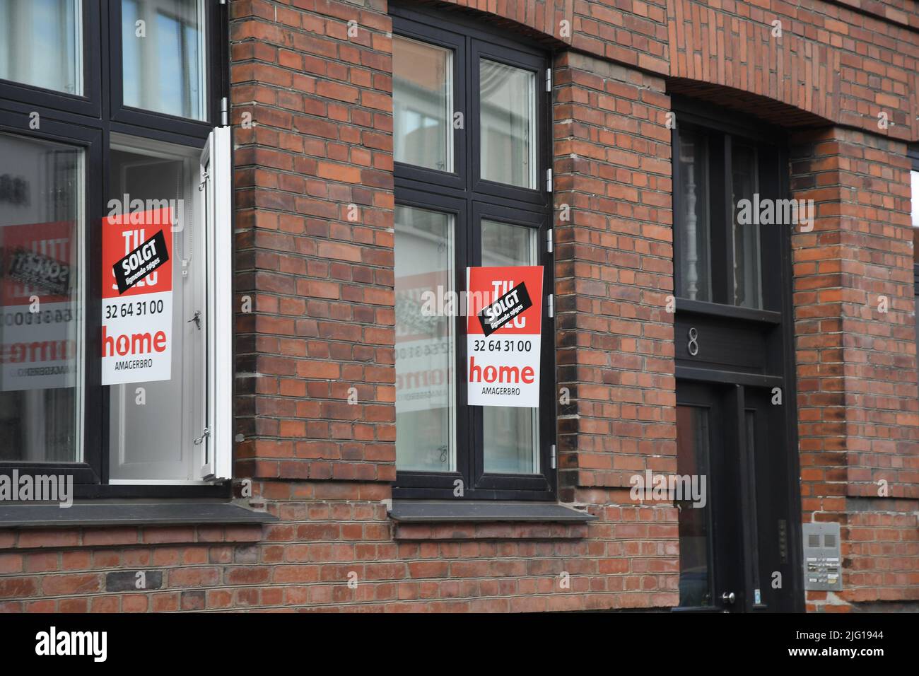 Copenhague /Dinamarca/06 Julio 2022/ Firma de venta de pisos y casas en la  capital danesa Copenhague. (Foto..Francis Dean/Dean Pictures Fotografía de  stock - Alamy