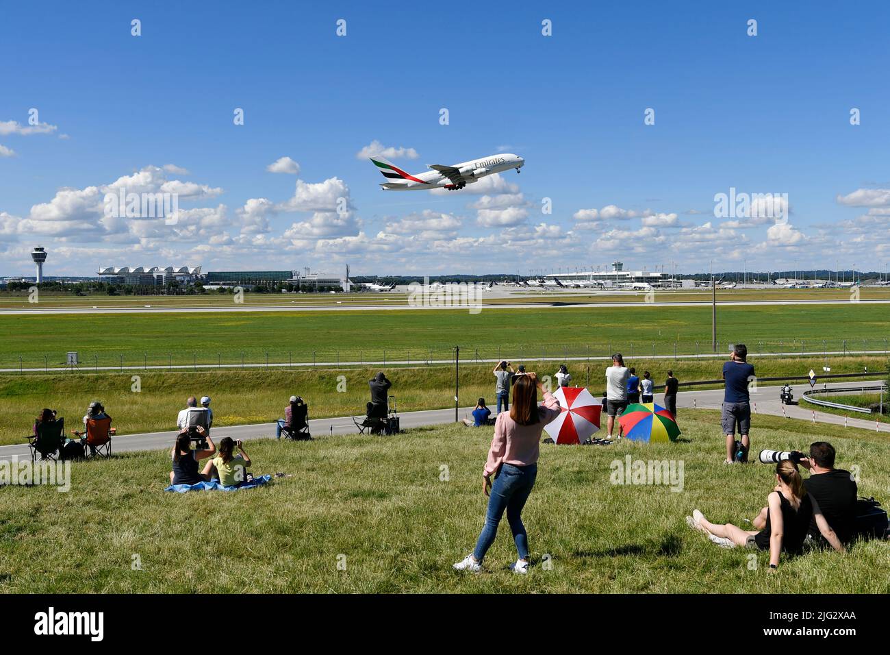 Emirates Airways, Airbus, A380-800, A380, A 380, Start, Take of, Visitor, Hill, Aeropuerto de Múnich, Aeropuerto, Freising, Erding, Múnich, Baviera, Alemania Foto de stock