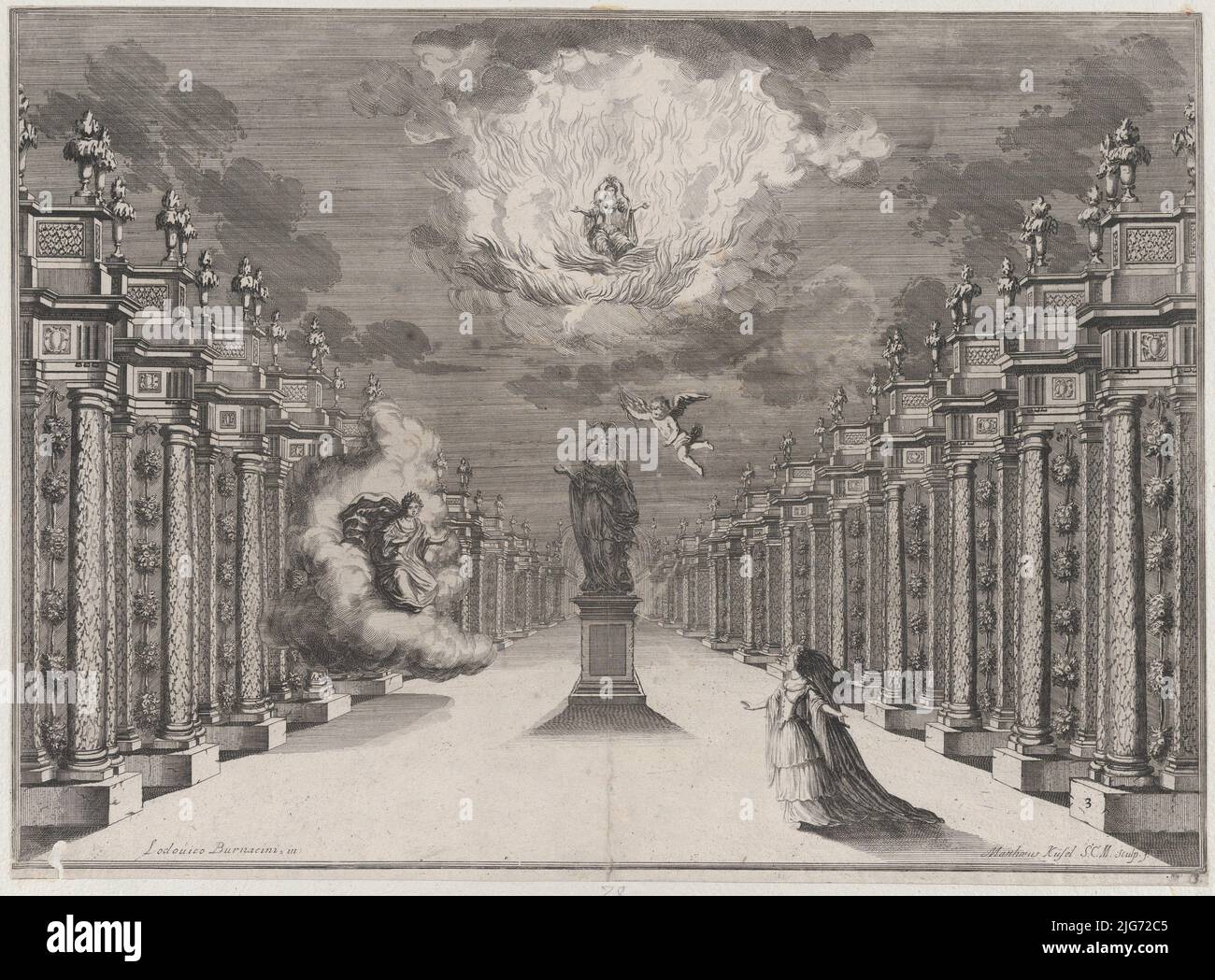 Una mujer de pie en el lado derecho de una carretera bordeada de columnas; en el centro una estatua de una hembra con cupido volando cerca; a la izquierda, una mujer emergiendo de las nubes mientras otra se sienta entre las llamas arriba; diseño del conjunto de 'Il Fuoco Eterno', 1674. Foto de stock