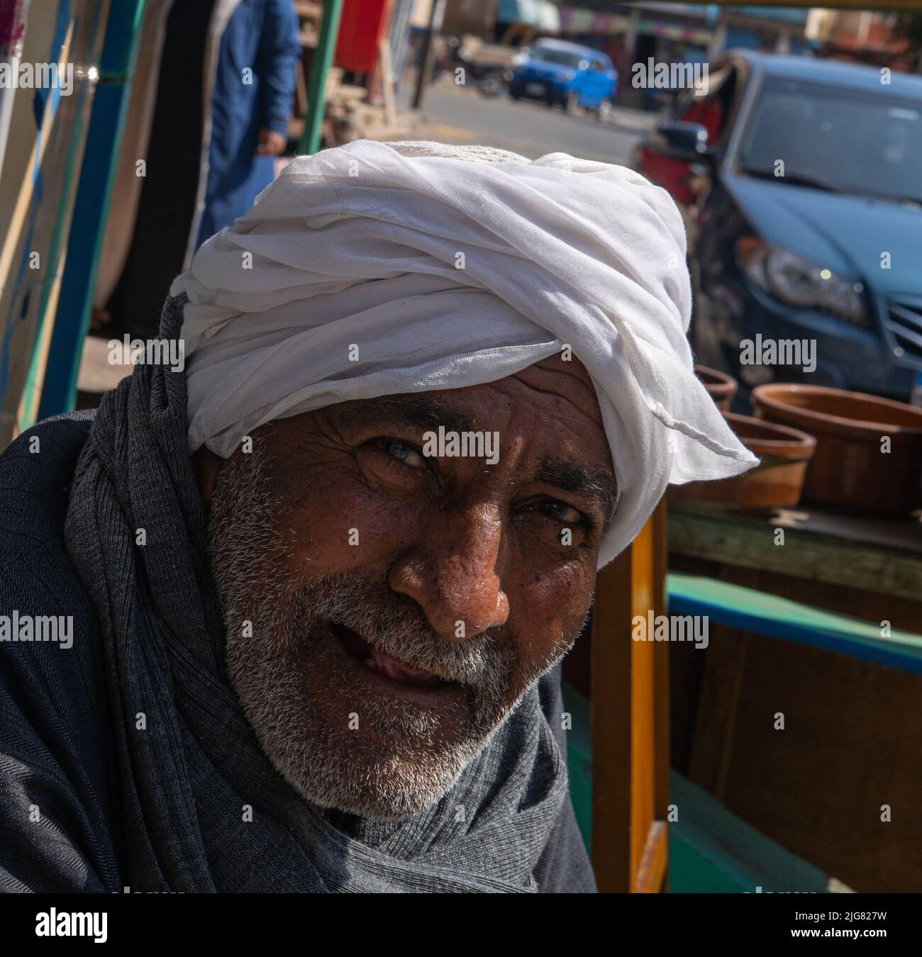 Retrato Hombre con Turbante Árabe foto de Stock