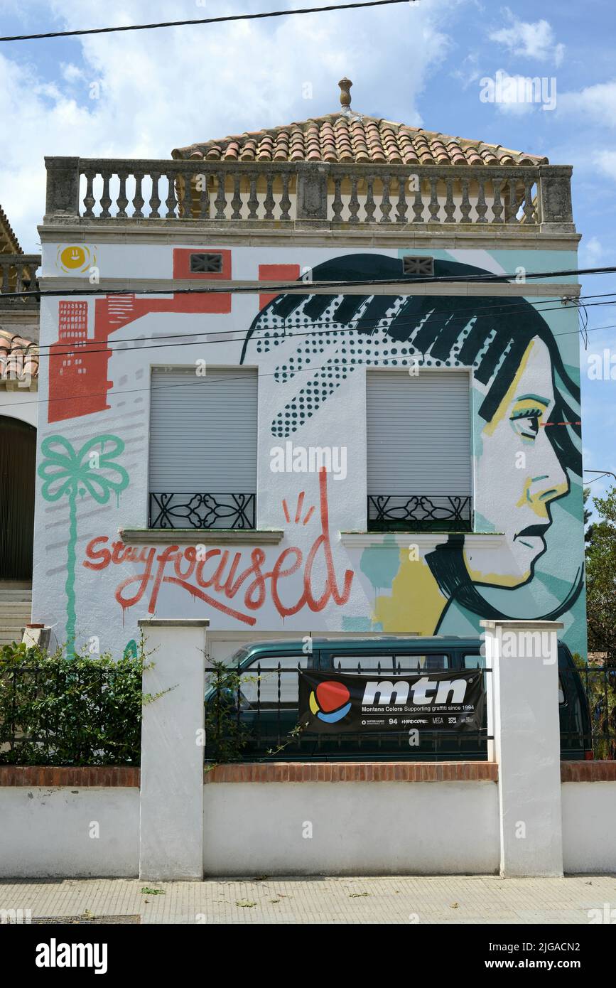 Festival de murales y arte rural en Penelles, Lleida, Cataluña, España Foto de stock
