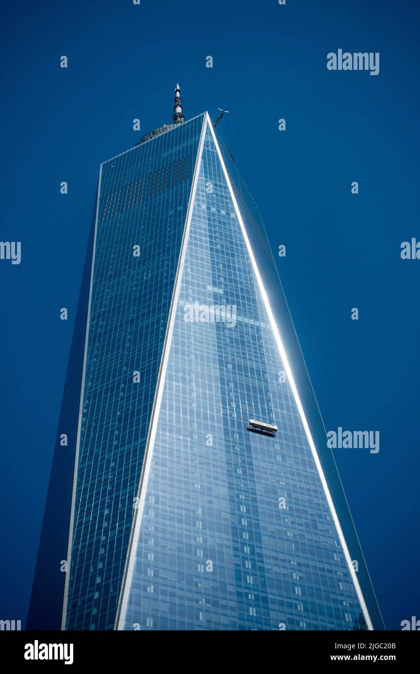 Nuevo edificio de la torre Freedom después de 9/11 se adjunta en Manhattan, Nueva York Foto de stock