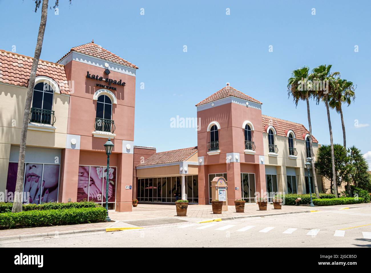Estero Florida, Miromar Outlet centro comercial de tiendas directas de fábrica de marca de diseñador, Kate Spade exterior Foto de stock