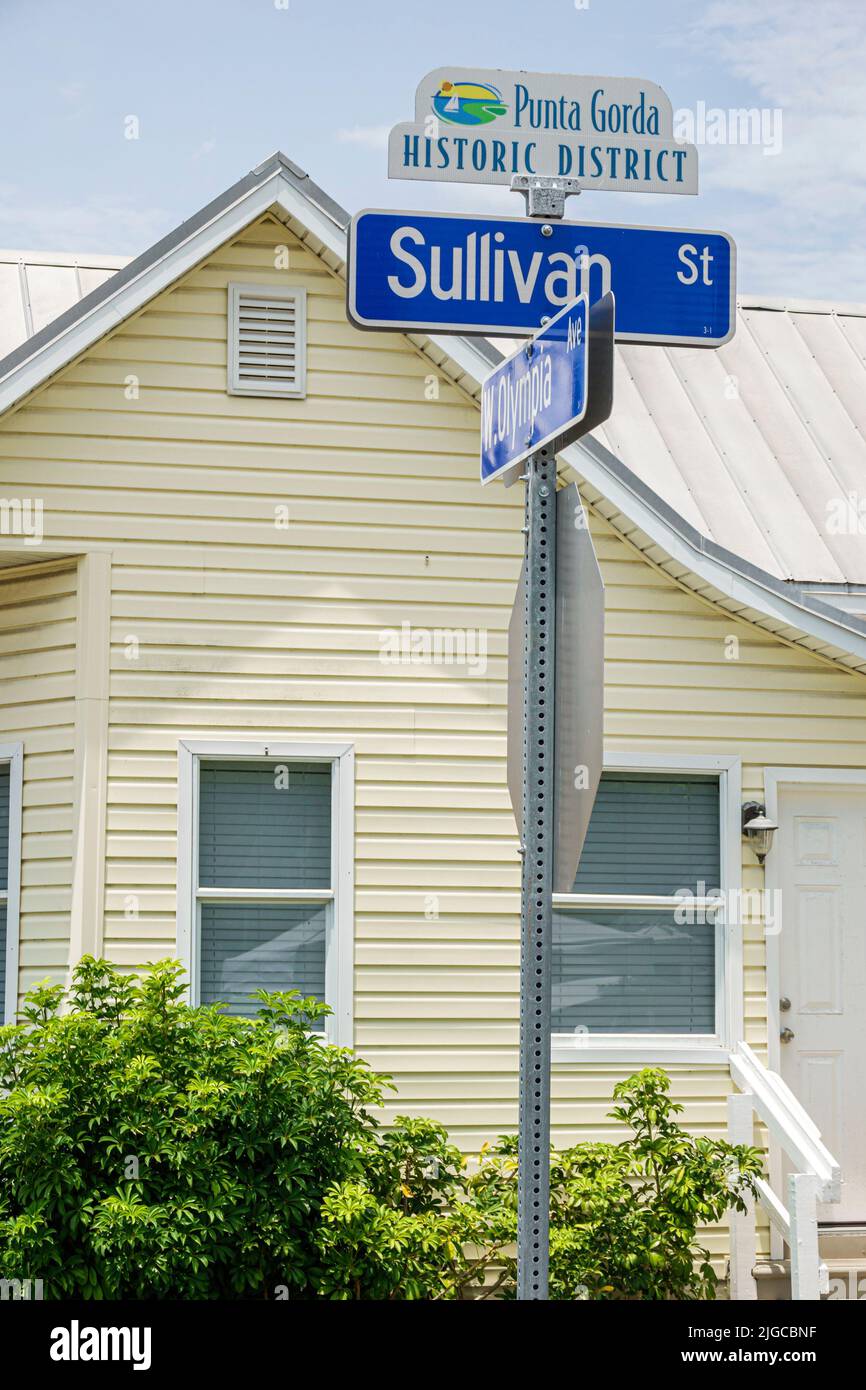 Punta Gorda Florida, casa en el distrito histórico Sullivan señal de la calle Foto de stock