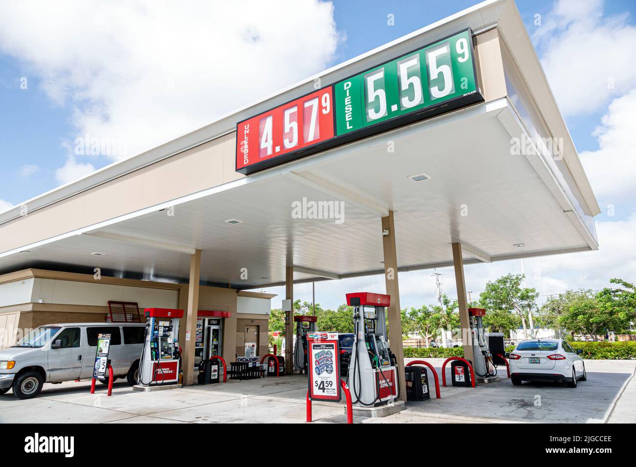 Fort Ft. Myers Florida, gasolinera canopy precios diesel sin plomo Foto de stock