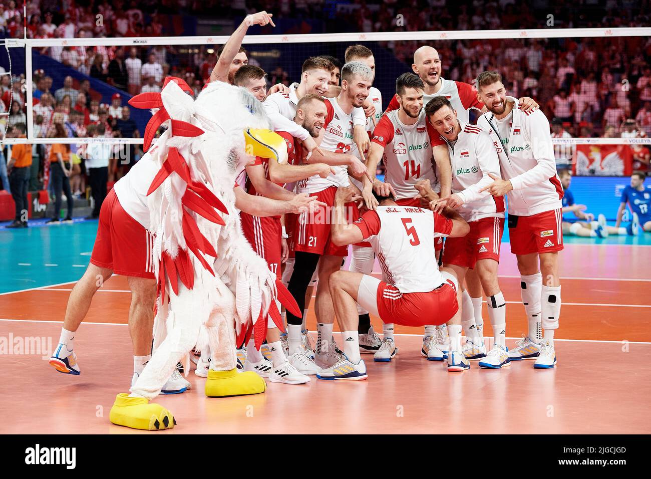 Los jugadores de Polonia reaccionan durante el partido masculino de la Liga de Naciones de Voleibol FIVB 2022 entre Polonia y Holanda en Gdansk, Polonia. 09th de julio de 2022. Crédito: PAP/Alamy Live News Foto de stock
