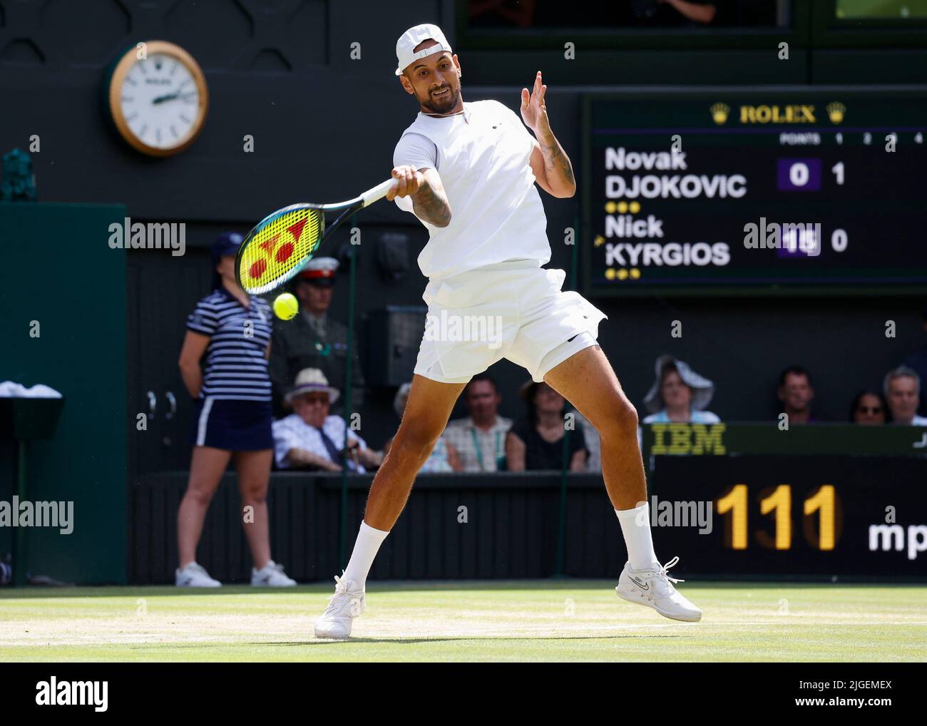 Wimbledon, Gran Bretaña 10th. Julio, 2022. El tenista australiano Nick Kyrgios en acción en el Campeonato de Wimbledon 2022 el domingo 10 de julio de 2022., © Juergen Hasenkopf / Alamy Live News Foto de stock