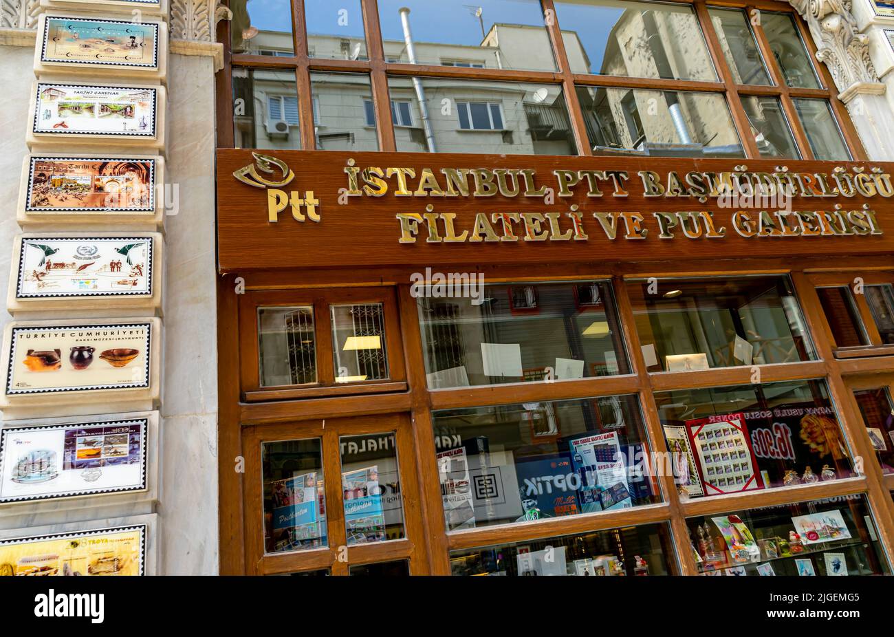 PTT FİLATELİ MAĞAZASI - Tienda Filatelia en Fatih, Estambul, Turquía Foto de stock