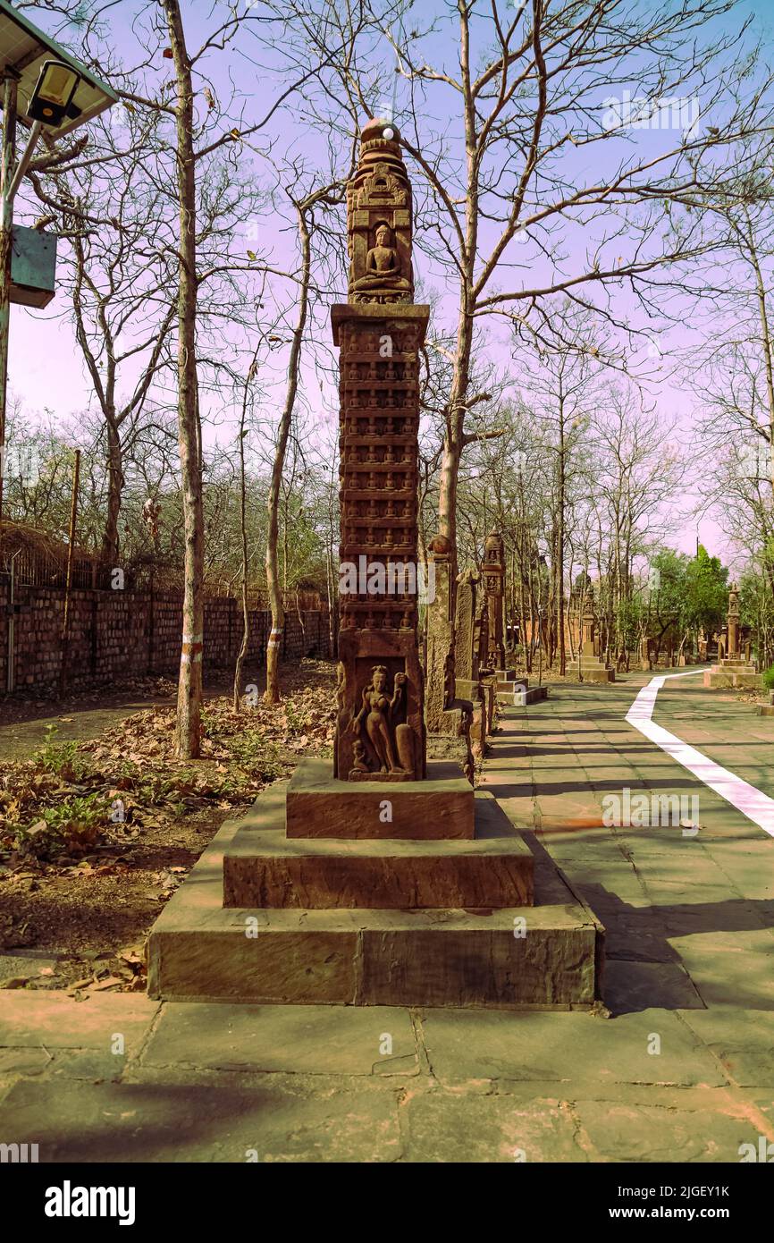 estatua del jainismo