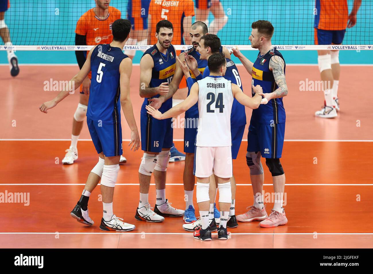 Gdansk, Polonia. 10th de julio de 2022. Los jugadores de Italia reaccionan durante el partido masculino de la Liga de Naciones de Voleibol FIVB 2022 entre Italia y Holanda en Crédito: PAP/Alamy Live News Foto de stock