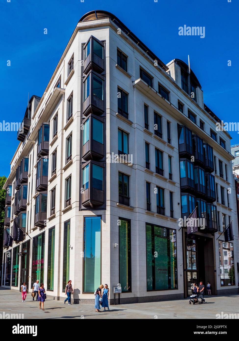 Phillips Auctioneers London - Phillips Auctioneers en 30 Berkeley Square London. Phillips Auction House fue fundada por Harry Phillips en 1796. Foto de stock