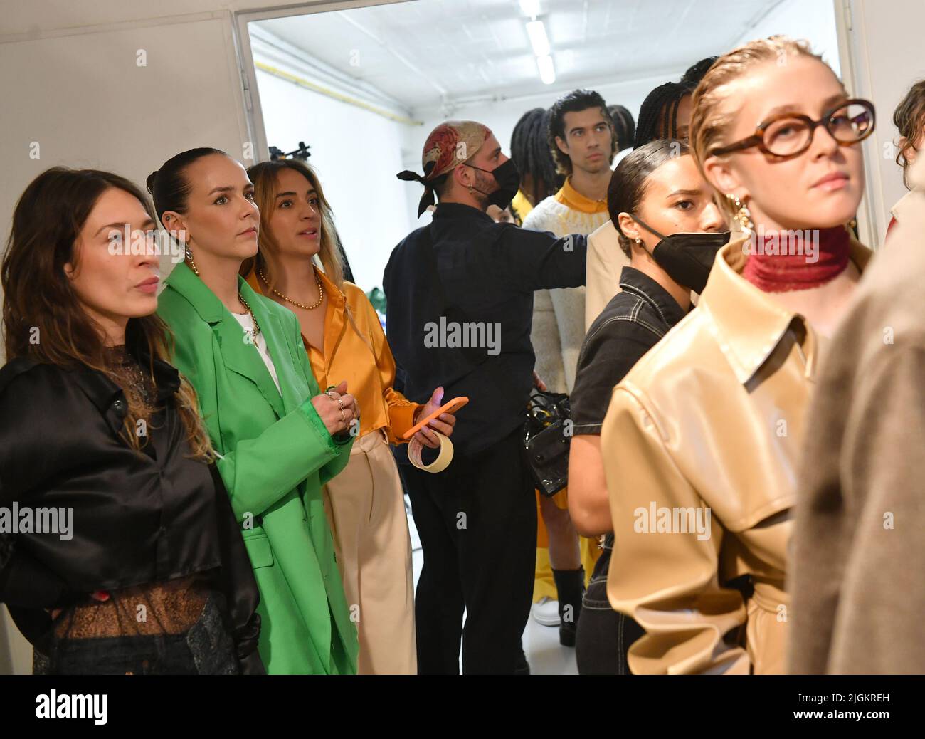 Pauline Ducroet - Backstage du défilé Alter Femme Automne/Hiver 2022/2023 lors de la Fashion Week de Paris, France, le 1er mars 2022 Foto de stock