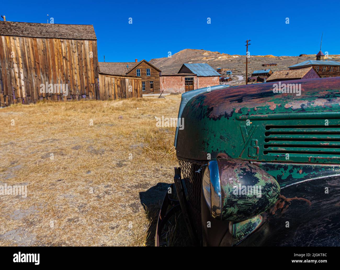 Camión Antique Abandonado, Parque Histórico Estatal Bodie, California, EE.UU Foto de stock