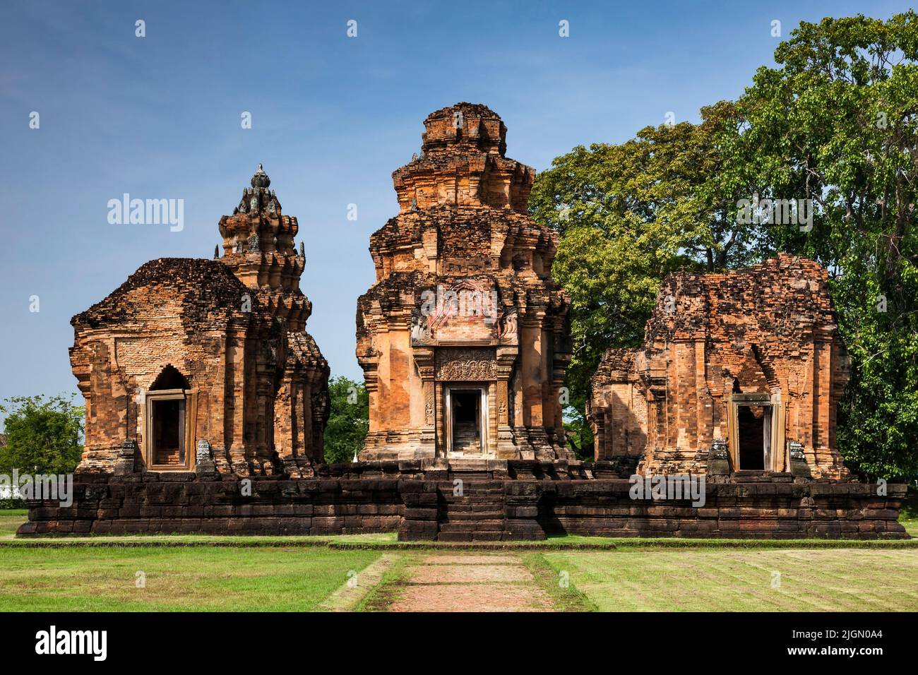 Prasat Sikhoraphum (Si Khoraphum), Khmer templo hindú, Surin, Isan (Isaan), Tailandia, sudeste de Asia, Asia Foto de stock