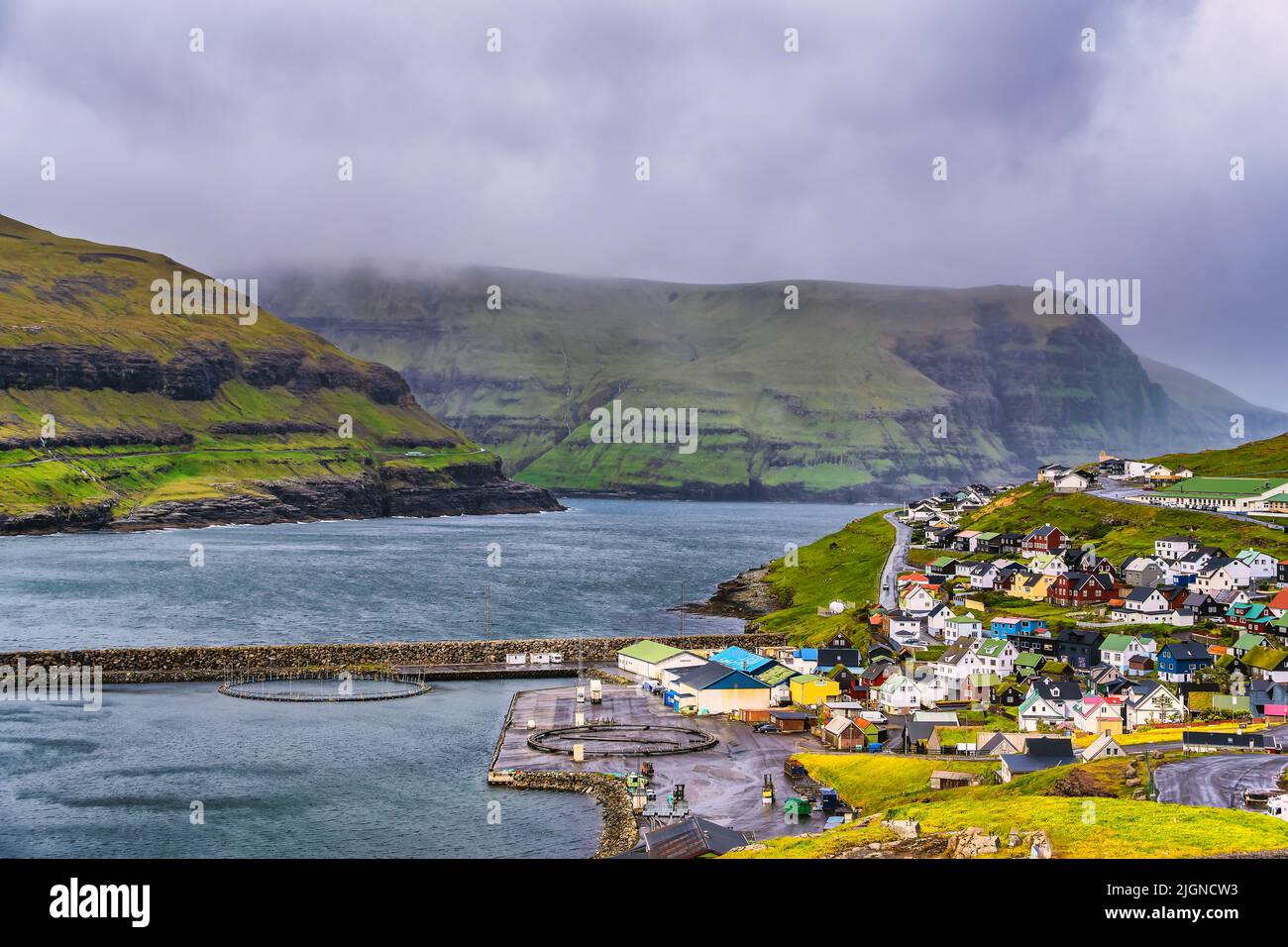 Eidi Eiði pueblo en la parte rural septentrional de las Islas Feroe Foto de stock