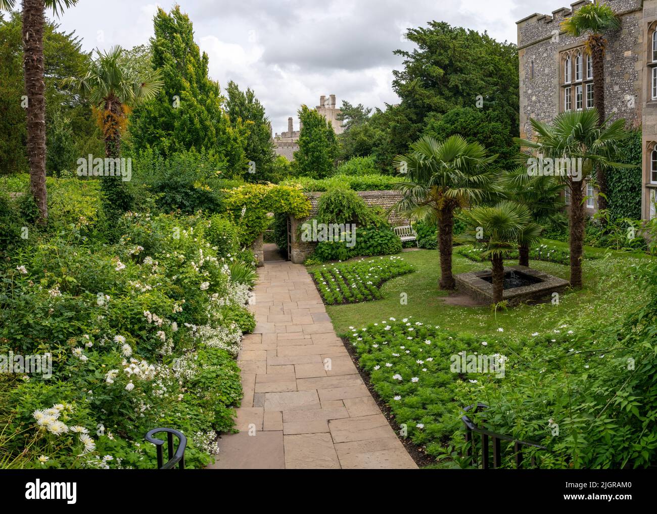 Los jardines del Castillo de arundel, West Sussex Foto de stock