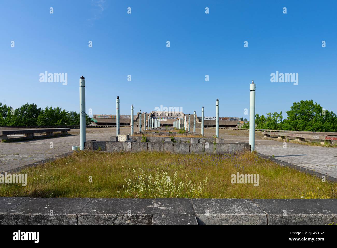 Tallin, Estonia. Julio 2022. Vista de Linnahall, una estructura arquitectónica de la era soviética construida para los XXII Juegos Olímpicos de Moscú que en ese momento se llamaba Foto de stock