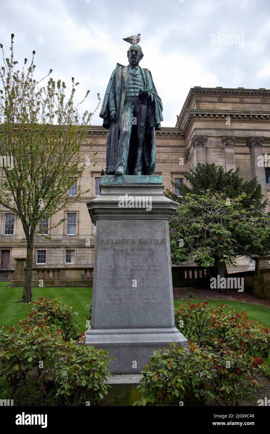 Monumento alexander balfour armador mercante propietario St Johns Gardens liverpool inglaterra reino unido Foto de stock