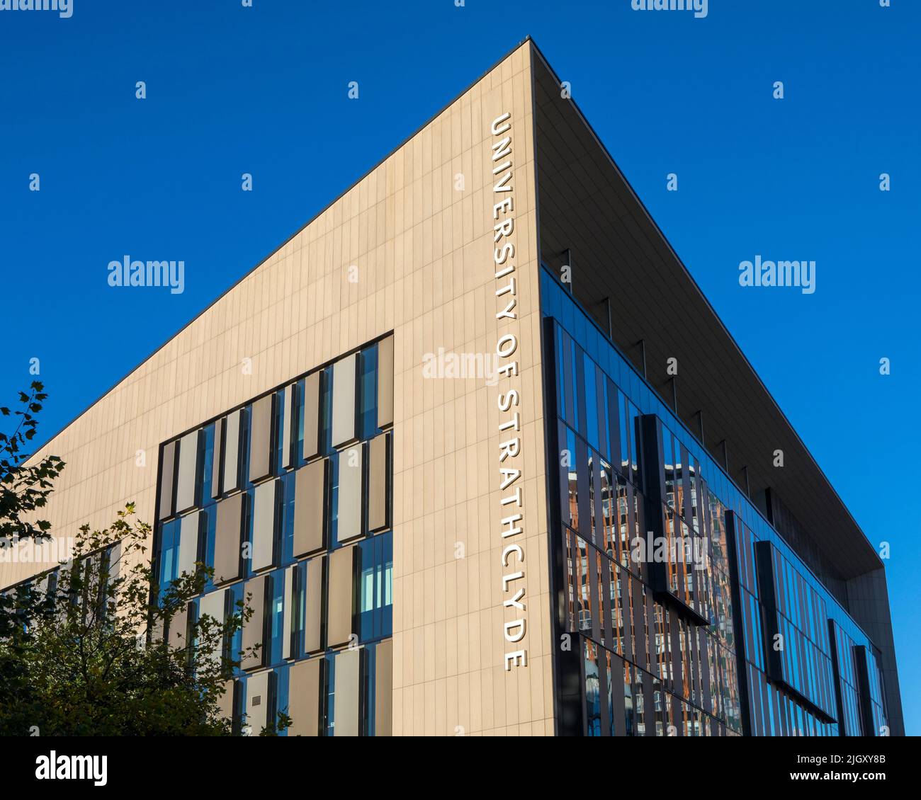 Glasgow, Escocia - Octubre de 15th 2021: Una vista de la Universidad de Strathclyde, en la histórica ciudad de Glasgow, en Escocia. Foto de stock