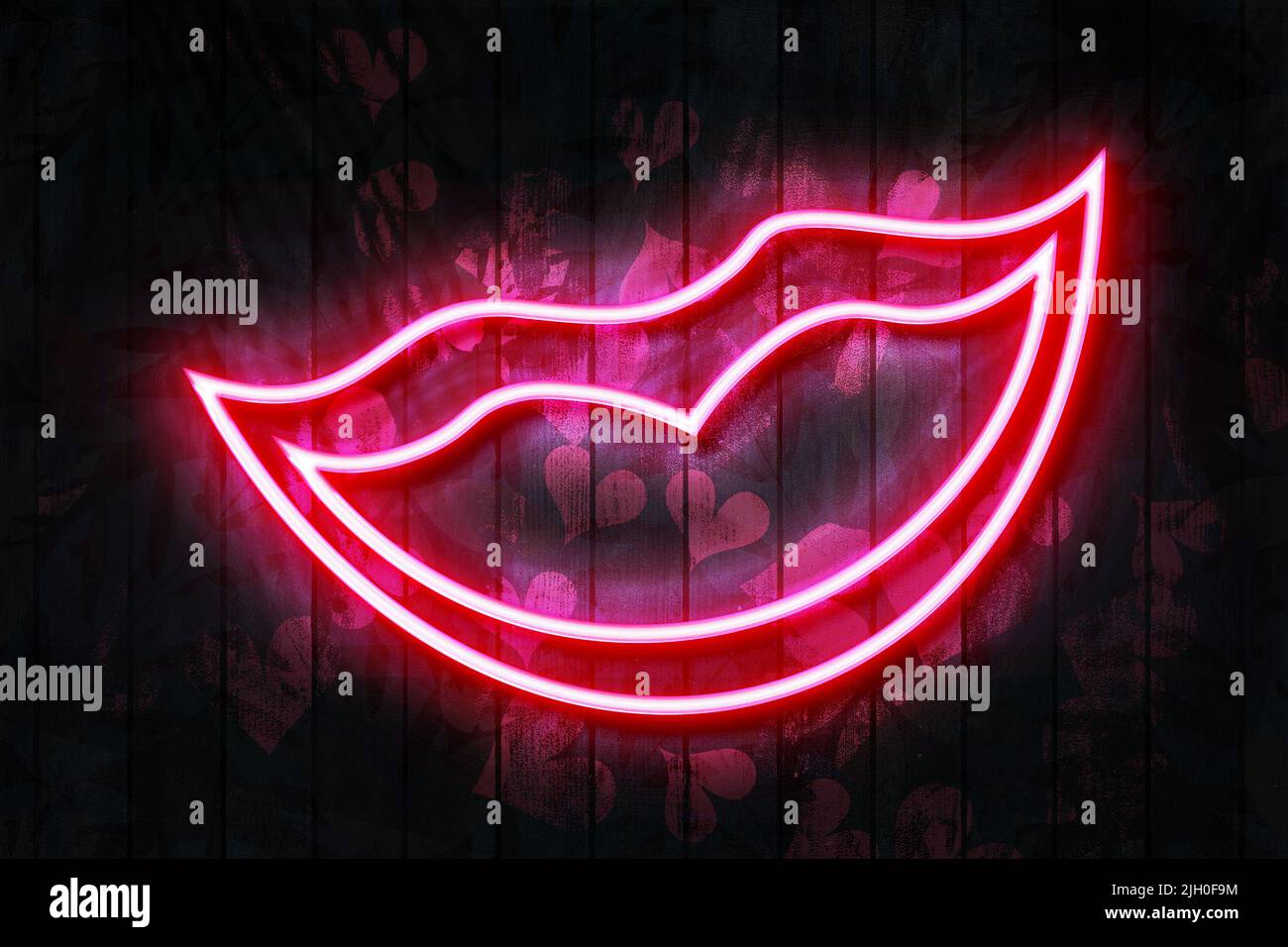 Letrero de neón de los labios sobre una ilustración de la pared de madera oscura 3D con fondo rojo del corazón. Foto de stock