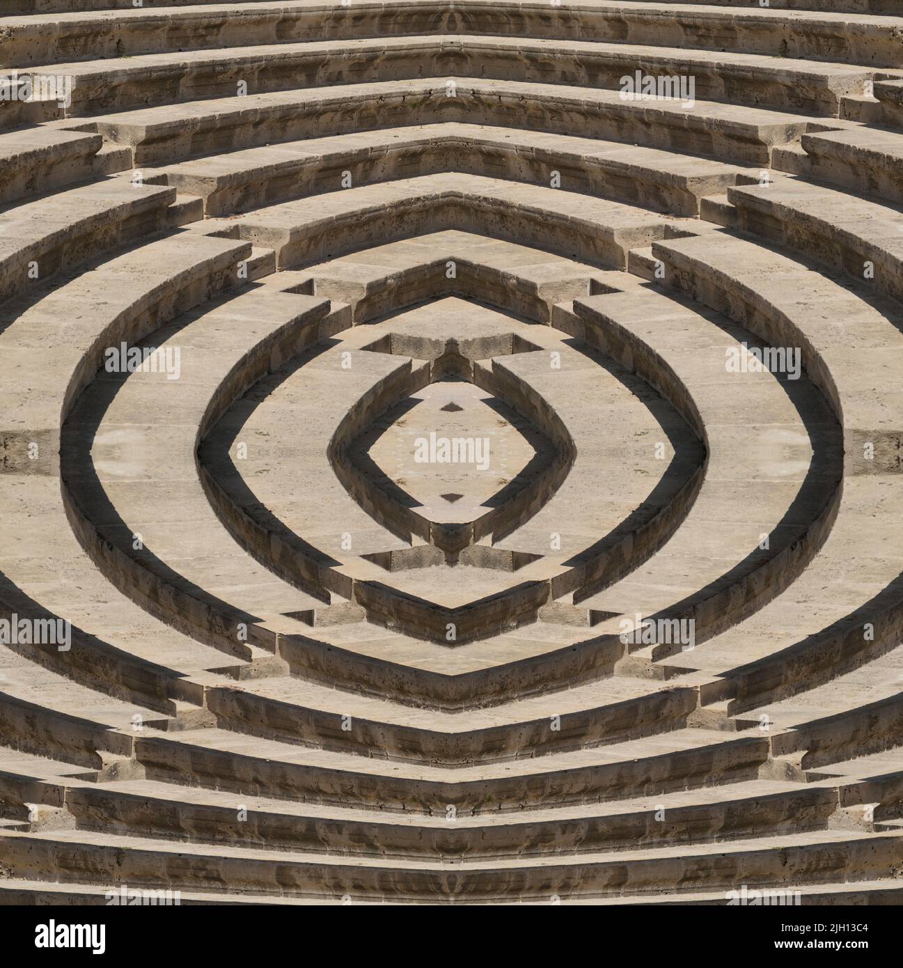 Imagen abstracta de los pasos del anfiteatro en Chipre. Foto de stock