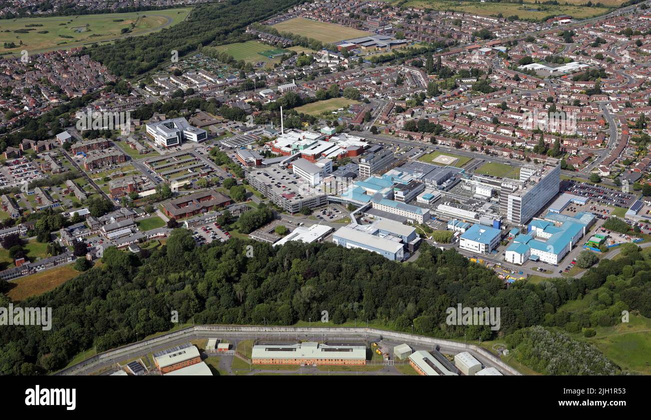 Vista aérea del Hospital Universitario Aintree, Liverpool, Merseyside Foto de stock