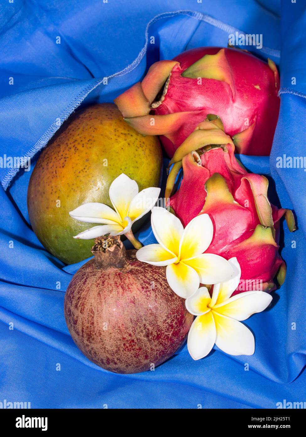 Todavía la vida de varios tropicales y frutas exóticas Foto de stock
