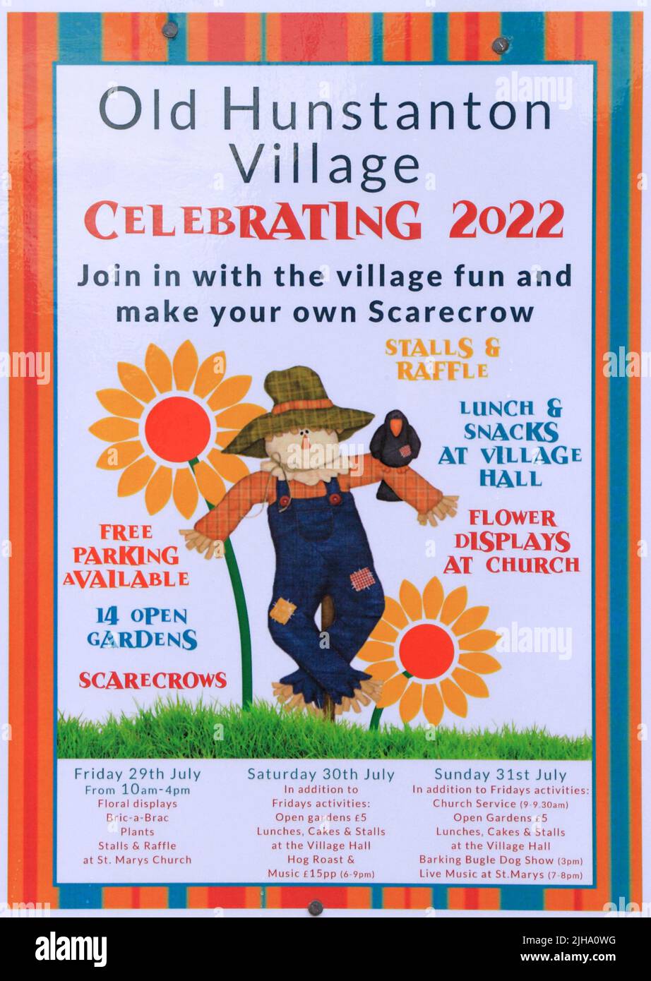 Old Hunstanton Village, celebrando 2022, señal, cartel, Norfolk, Inglaterra Foto de stock