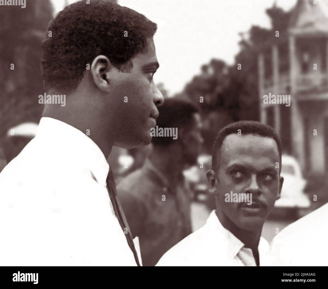 Líder de derechos civiles Dr. R.B. Hayling y Len Murray, miembros del SCLC (Southern Christian Leadership Conference), en St. Augustine, Florida, el 17 de julio de 1964. (ESTADOS UNIDOS) Foto de stock