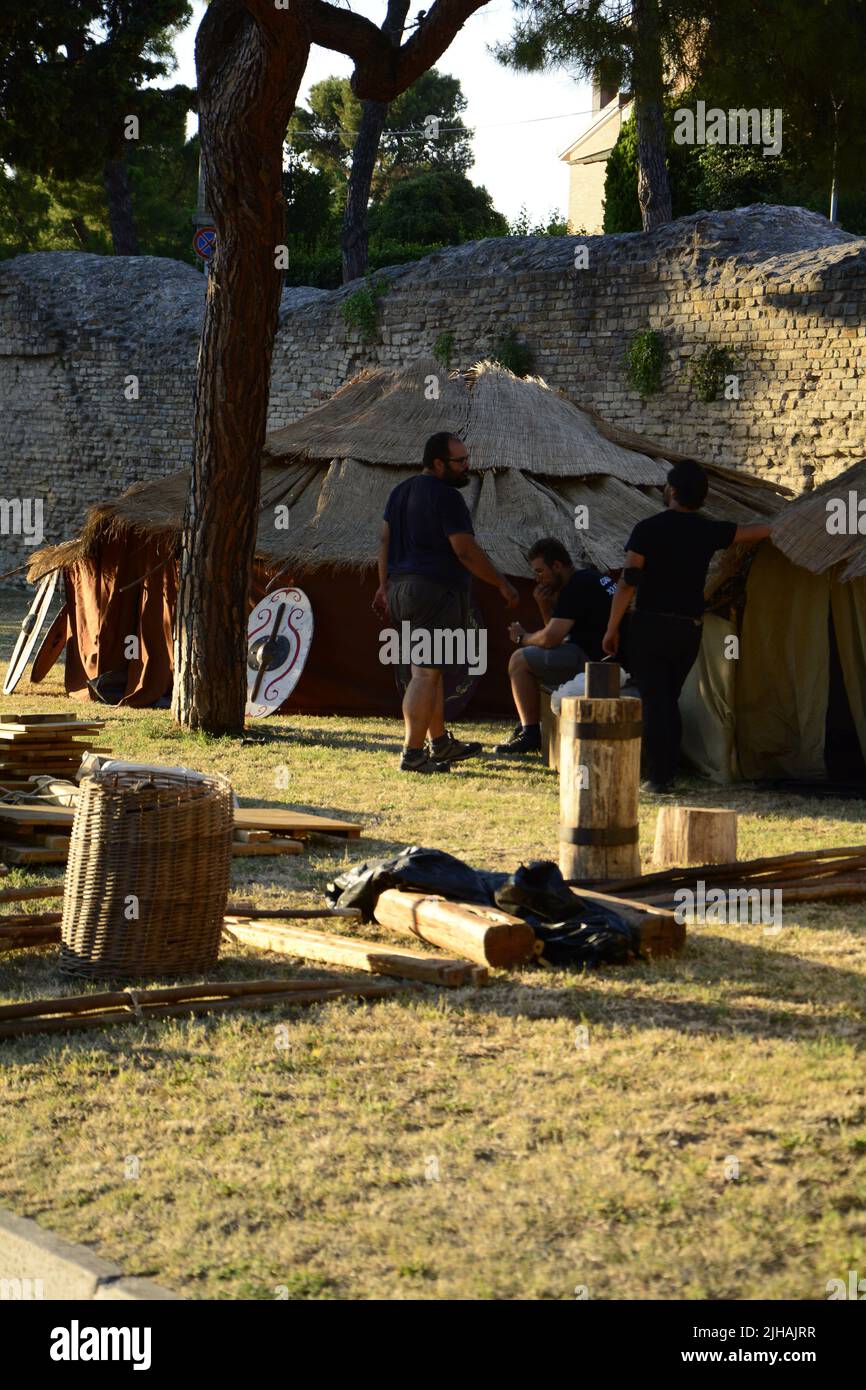 Fano, Italia 15.07.2022: FANO DEI CESARI Festival de la reconstrucción histórica del Imperio Romano Foto de stock