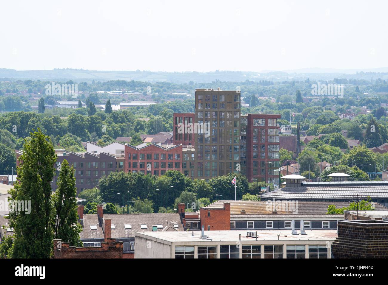 Mirando hacia el suroeste de la ciudad desde el techo del edificio Pearl Assurance en Nottingham, Nottinghamshire, Inglaterra, Reino Unido Foto de stock